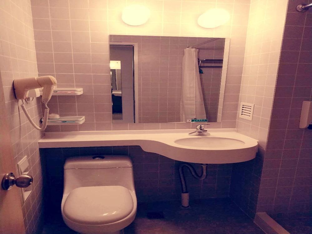 Jingjiang Inn Taiyuan Fuxi Street Wanda Plaza Bagian luar foto