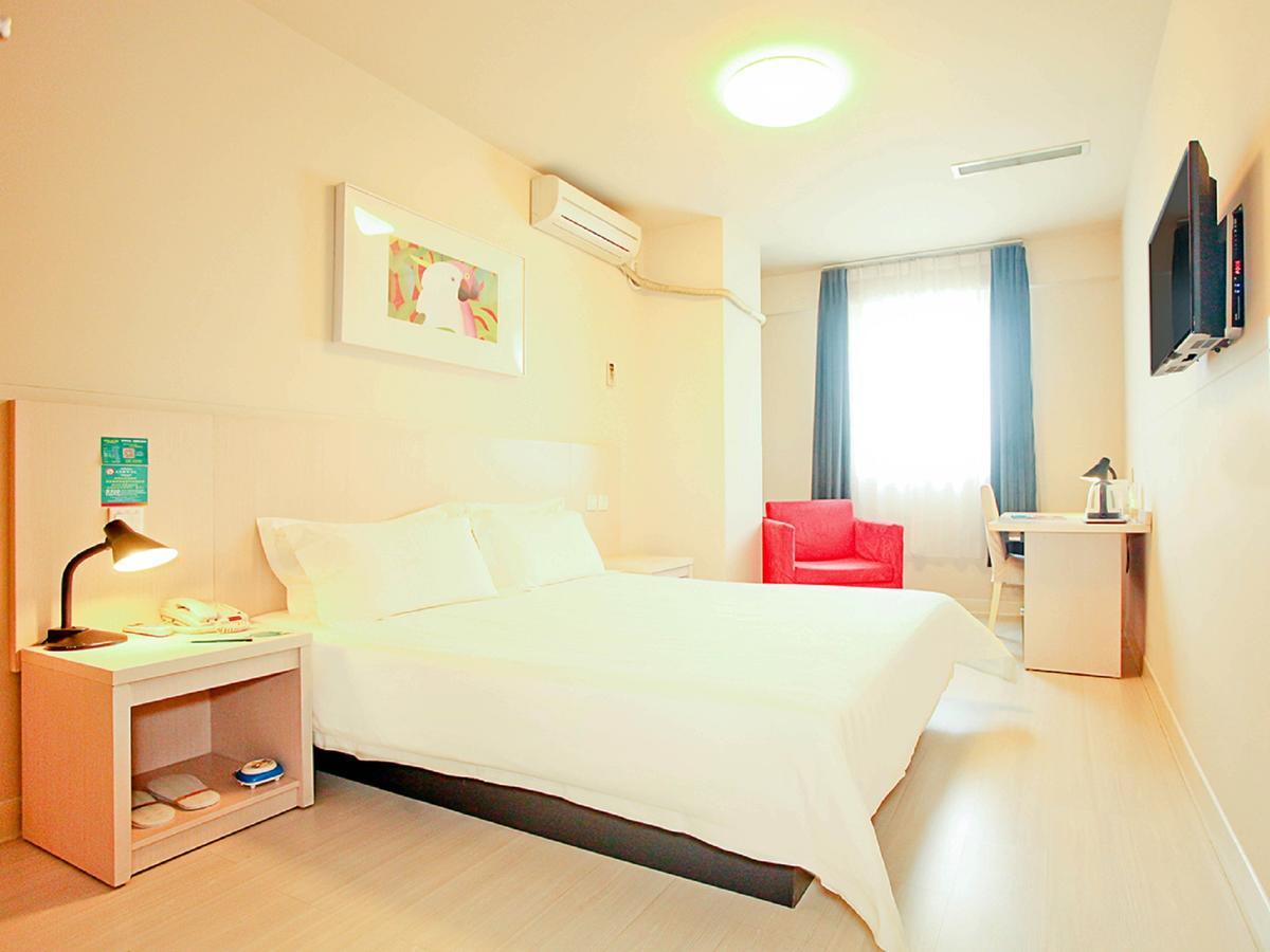 Jingjiang Inn Taiyuan Fuxi Street Wanda Plaza Bagian luar foto
